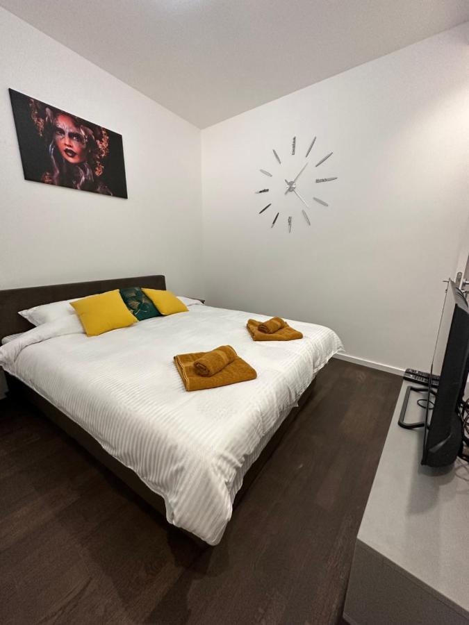 Dream Apartments Ni Eksteriør billede